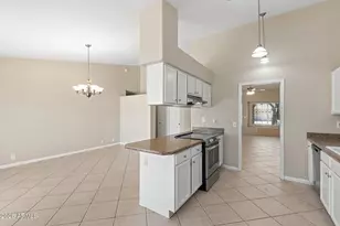 10248 W Medlock Dr, Glendale, AZ 85307 - Photo 36