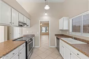 10248 W Medlock Dr, Glendale, AZ 85307 - Photo 38