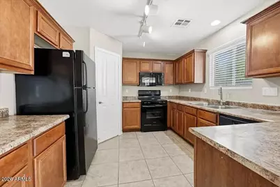 7827 S Kelsie Drive, Laveen, AZ 85339 - Photo 2