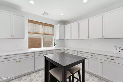 12426 W Cassia Trail, Peoria, AZ 85383 - Photo 10