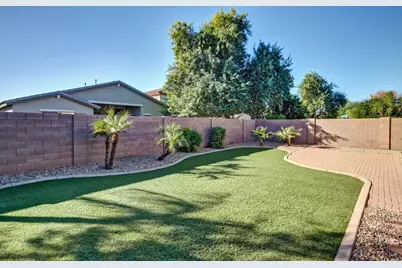 13505 W Catalina Drive, Avondale, AZ 85392 - Photo 18
