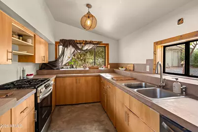 2030 Red Rock Loop Road, Sedona, AZ 86336 - Photo 10