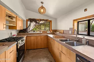 2030 Red Rock Loop Rd, Sedona, AZ 86336 - Photo 10