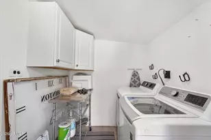 1324 E Orangewood Ave, Phoenix, AZ 85020 - Photo 14