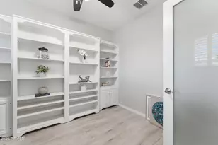 10535 E Thunderbolt Ave, Mesa, AZ 85212 - Photo 22