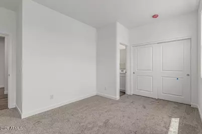 18348 W Villa Hermosa Lane, Surprise, AZ 85387 - Photo 12