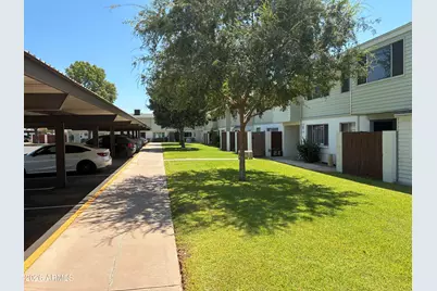 2573 W Berridge Lane #D205, Phoenix, AZ 85017 - Photo 4