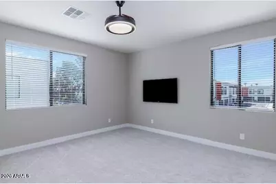 3804 E Monterey Way, Phoenix, AZ 85018 - Photo 8