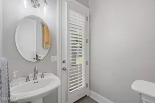 302 S Tucana Ct, Gilbert, AZ 85296 - Photo 22