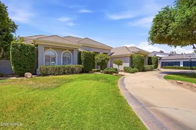 302 S Tucana Court, Gilbert, AZ 85296 - Photo 4