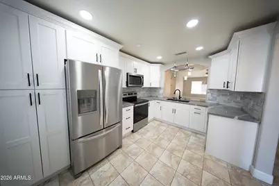 1118 S Surfside Drive, Gilbert, AZ 85233 - Photo 4