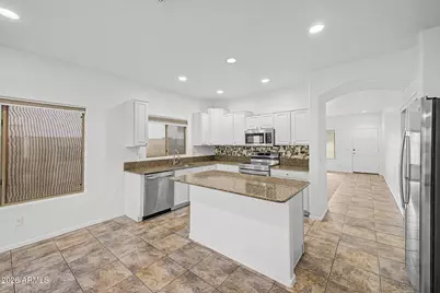 3621 N 127th Drive, Avondale, AZ 85392 - Photo 2