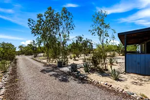 9945 N Penworth Dr, Casa Grande, AZ 85122 - Photo 12