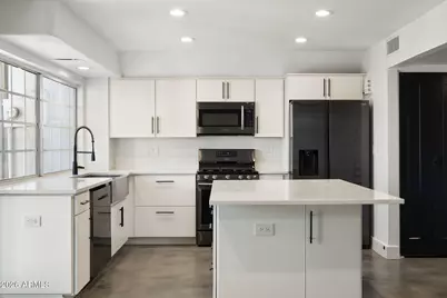 4208 N Parkway Avenue, Scottsdale, AZ 85251 - Photo 4
