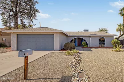 4854 W Cinnabar Avenue, Glendale, AZ 85302 - Photo 2