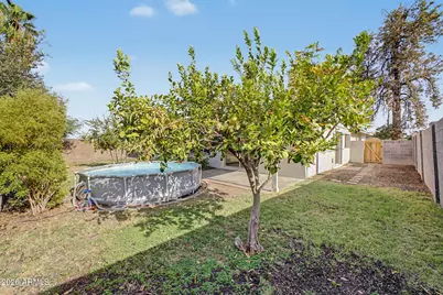 4854 W Cinnabar Avenue, Glendale, AZ 85302 - Photo 32