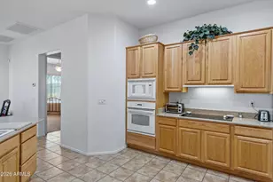 4665 E Blue Spruce Ln, Gilbert, AZ 85298 - Photo 10