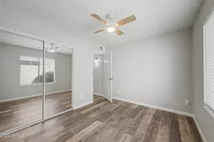 2824 E Waltann Ln, Phoenix, AZ 85032 - Photo 16