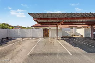 2824 E Waltann Ln, Phoenix, AZ 85032 - Photo 26