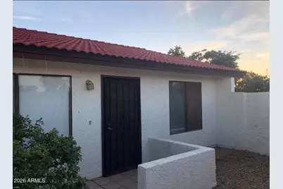 2824 E Waltann Lane #4, Phoenix, AZ 85032 - Photo 2