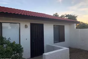 2824 E Waltann Ln, Phoenix, AZ 85032 - Photo 2