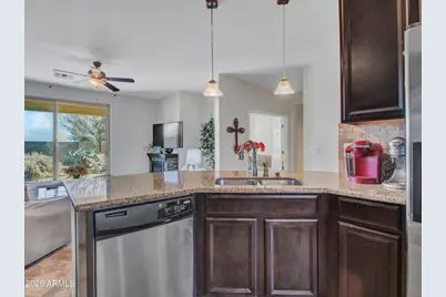 17579 W Cedarwood Lane, Goodyear, AZ 85338 - Photo 12
