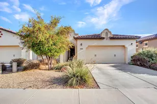 17579 W Cedarwood Ln, Goodyear, AZ 85338 - Photo 2