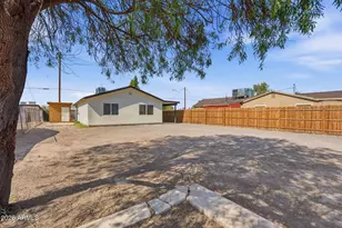 3710 W Latham St, Phoenix, AZ 85009 - Photo 1
