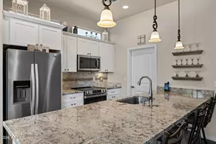 937 W McLean Dr, Wickenburg, AZ 85390 - Photo 10