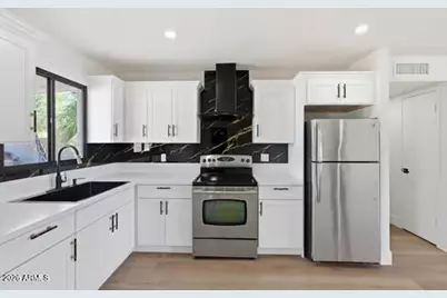 5724 W Lupine Avenue, Glendale, AZ 85304 - Photo 8