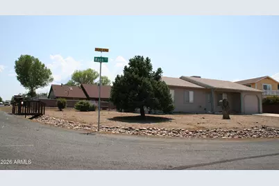 8901 E Waco Court, Prescott Valley, AZ 86314 - Photo 6