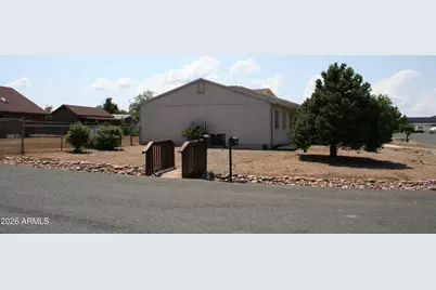 8901 E Waco Court, Prescott Valley, AZ 86314 - Photo 8