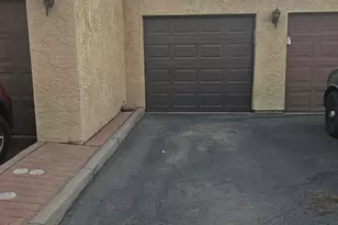 8202 N 21st Dr, Phoenix, AZ 85021 - Photo 2
