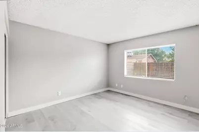 4625 N 75th Lane, Phoenix, AZ 85033 - Photo 20