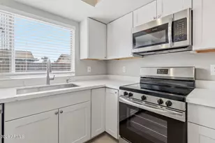 4625 N 75th Ln, Phoenix, AZ 85033 - Photo 8