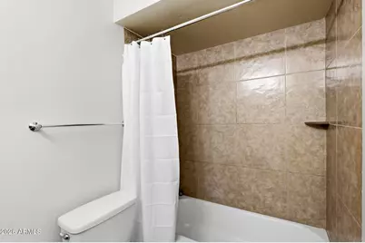 4625 N 75th Lane, Phoenix, AZ 85033 - Photo 14