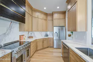 8100 E Camelback Rd, Scottsdale, AZ 85251 - Photo 28