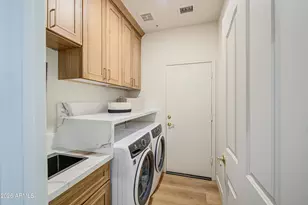 8100 E Camelback Rd, Scottsdale, AZ 85251 - Photo 48