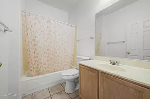 6622 W Golden Ln, Glendale, AZ 85302 - Photo 32