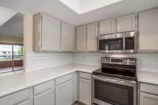 9745 N 95th St, Scottsdale, AZ 85258 - Photo 6