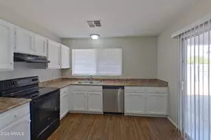 20420 N 14th Ln, Phoenix, AZ 85027 - Photo 4