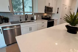 1018 S 150th Dr, Goodyear, AZ 85338 - Photo 4