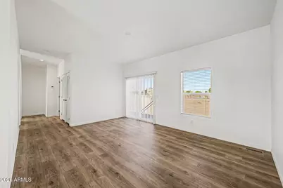 23061 W Milton Drive, Wittmann, AZ 85361 - Photo 12