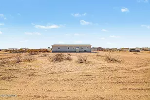 23061 W Milton Dr, Wittmann, AZ 85361 - Photo 34