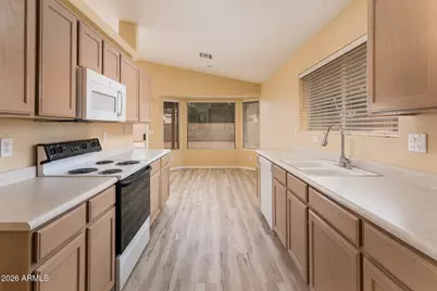 12566 W Palm Lane, Avondale, AZ 85392 - Photo 6