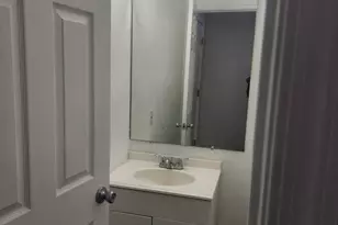 9025 N 14th Dr, Phoenix, AZ 85021 - Photo 10