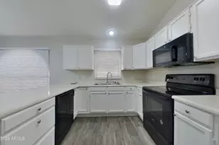 8961 W Kathleen Rd, Peoria, AZ 85382 - Photo 6