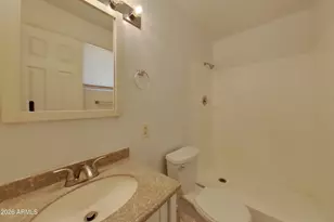 3234 W Larkspur Dr, Phoenix, AZ 85029 - Photo 8