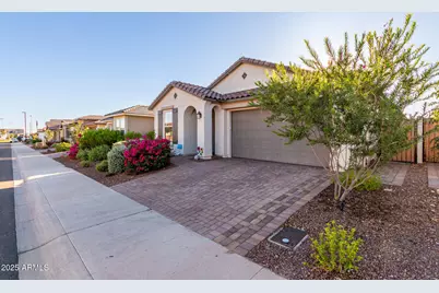 4390 N 202nd Lane, Litchfield Park, AZ 85340 - Photo 4