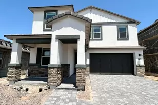 2736 E Sweet Iron Pass, Phoenix, AZ 85024 - Photo 2